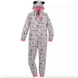 Disney Mickey and Friends Holiday 2021 Cocoa Mug Pajama One Piece Grey Sz XL